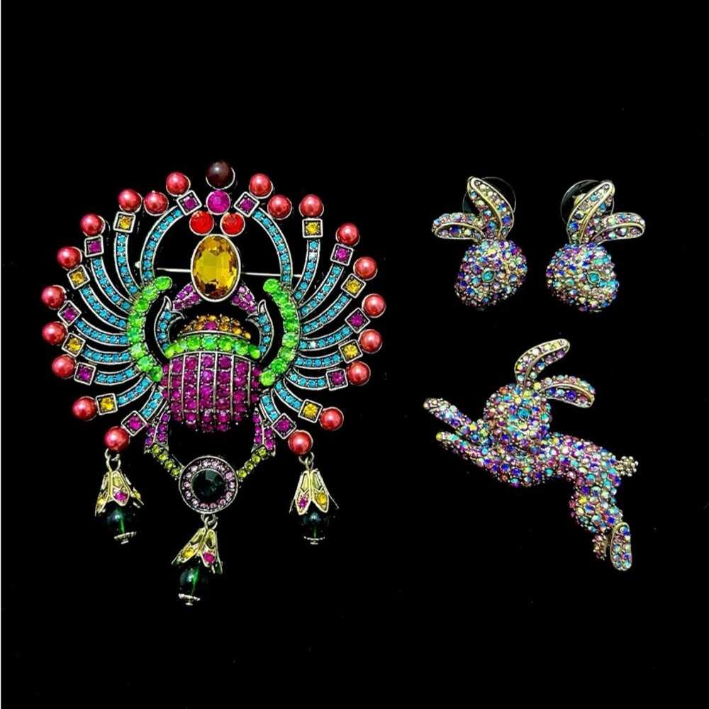 Heidi Daus Set of 2 Pins